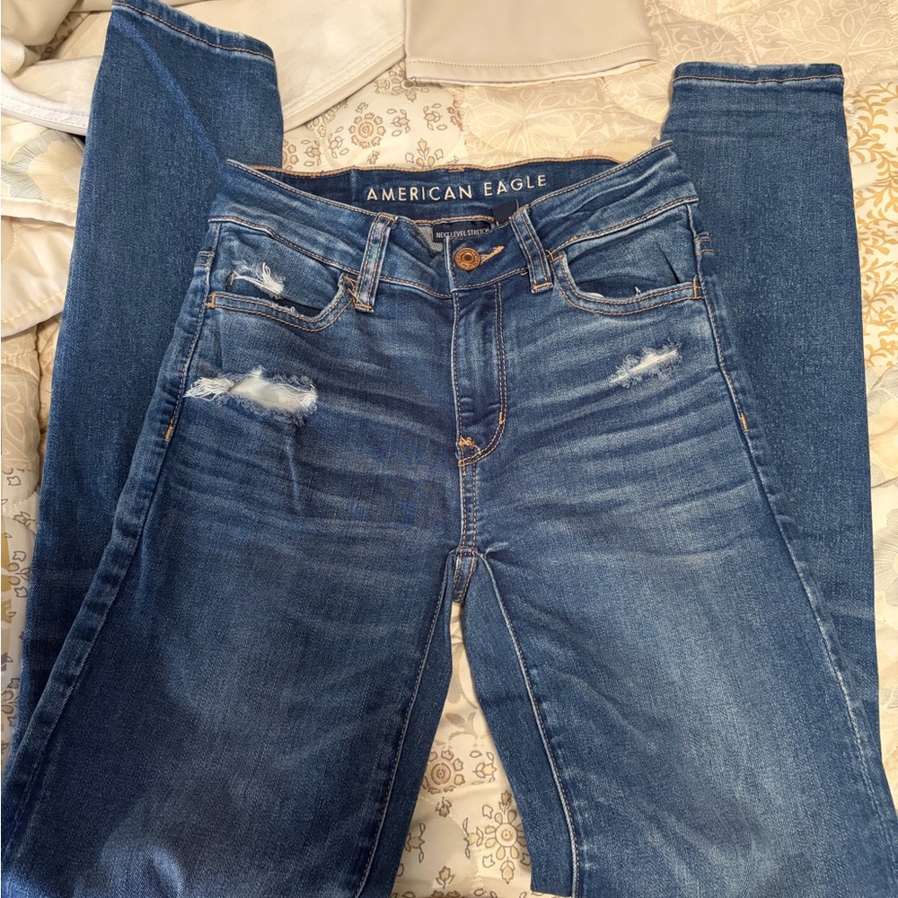 American Eagle Outfitters Women's Distressed Dark Blue Skinny Jeans